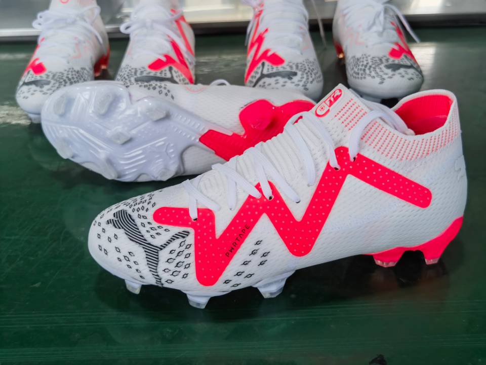 Guayo Puma Future Blanco Rojo