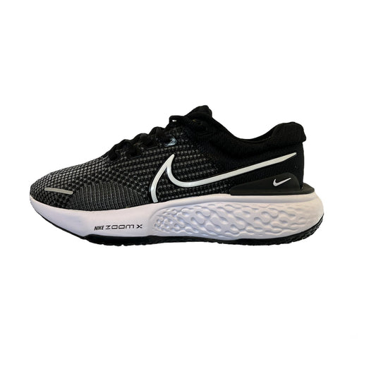 Tenis Nike Zoom Invisible