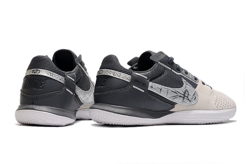 Futsala  Street Gato Nike Gris