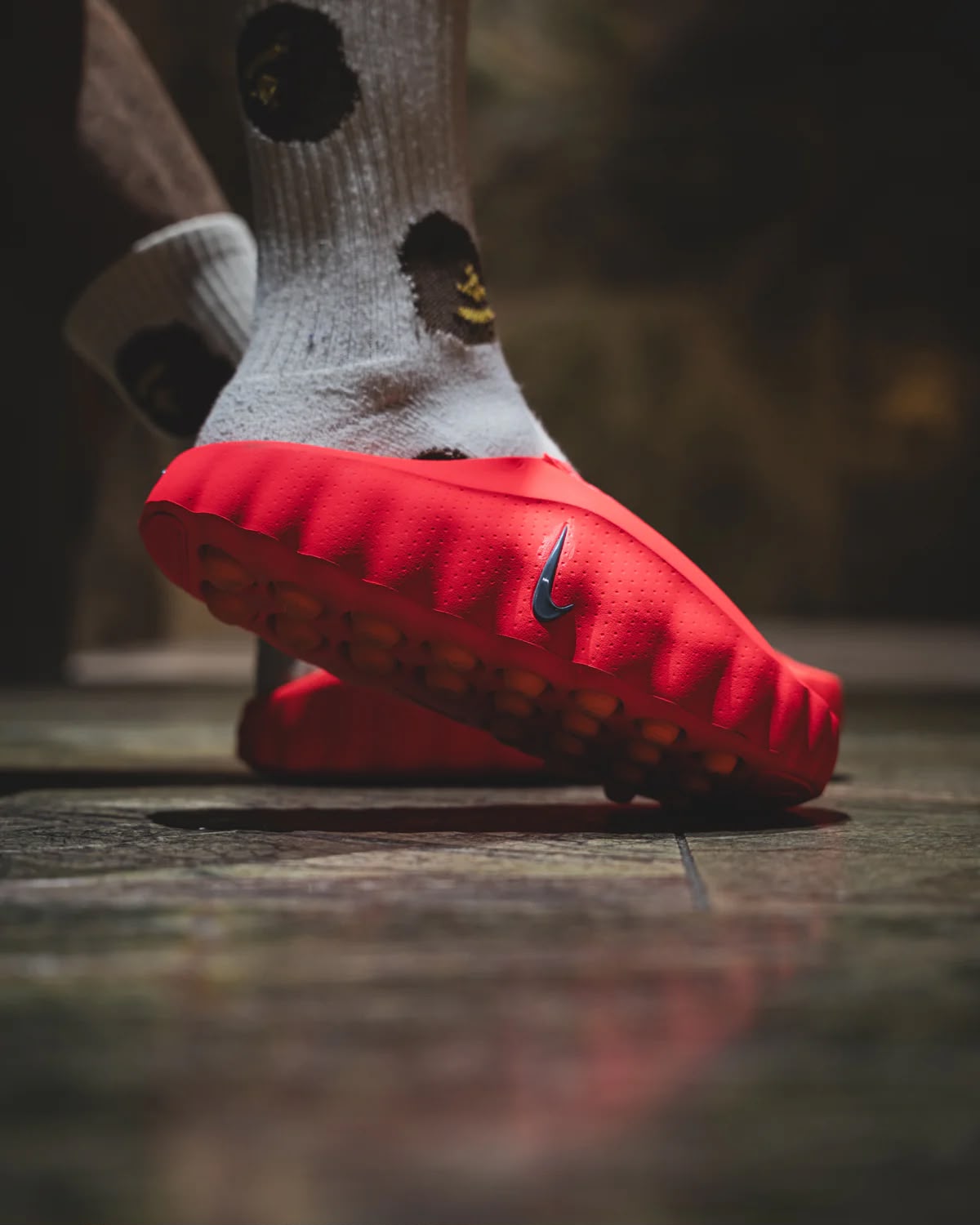 NIKE